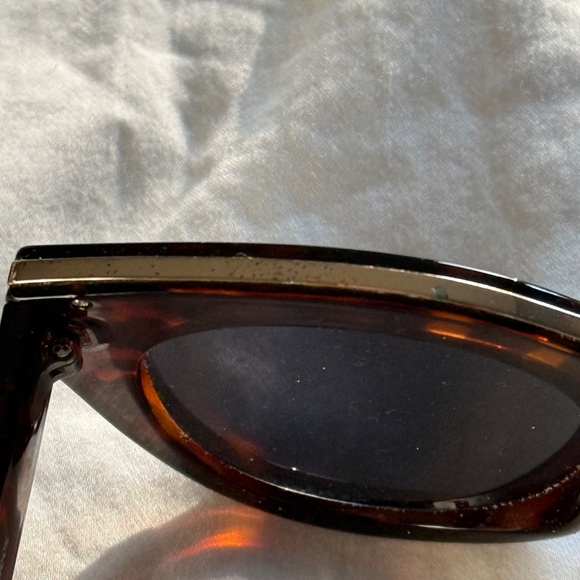 Le Specs Air Heart Sunglasses in Tort main image 6